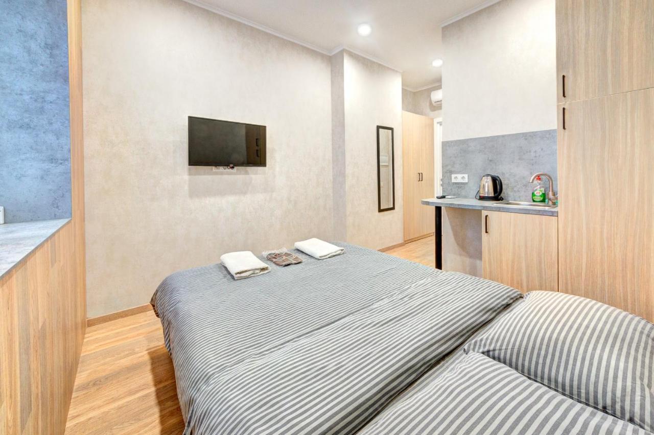 1 Room Apartment Near National Circus Kiev Bagian luar foto